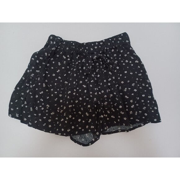 SO Ruffle Shorts High Rise Black White Floral Womens XS NWT - Picture 1 of 9